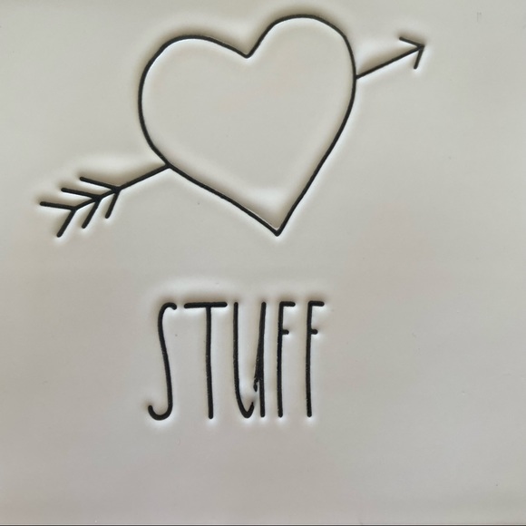 Rae Dunn STUFF Divided Ceramic Heart holder with Arrow BRAND NEW!! - Picture 5 of 5